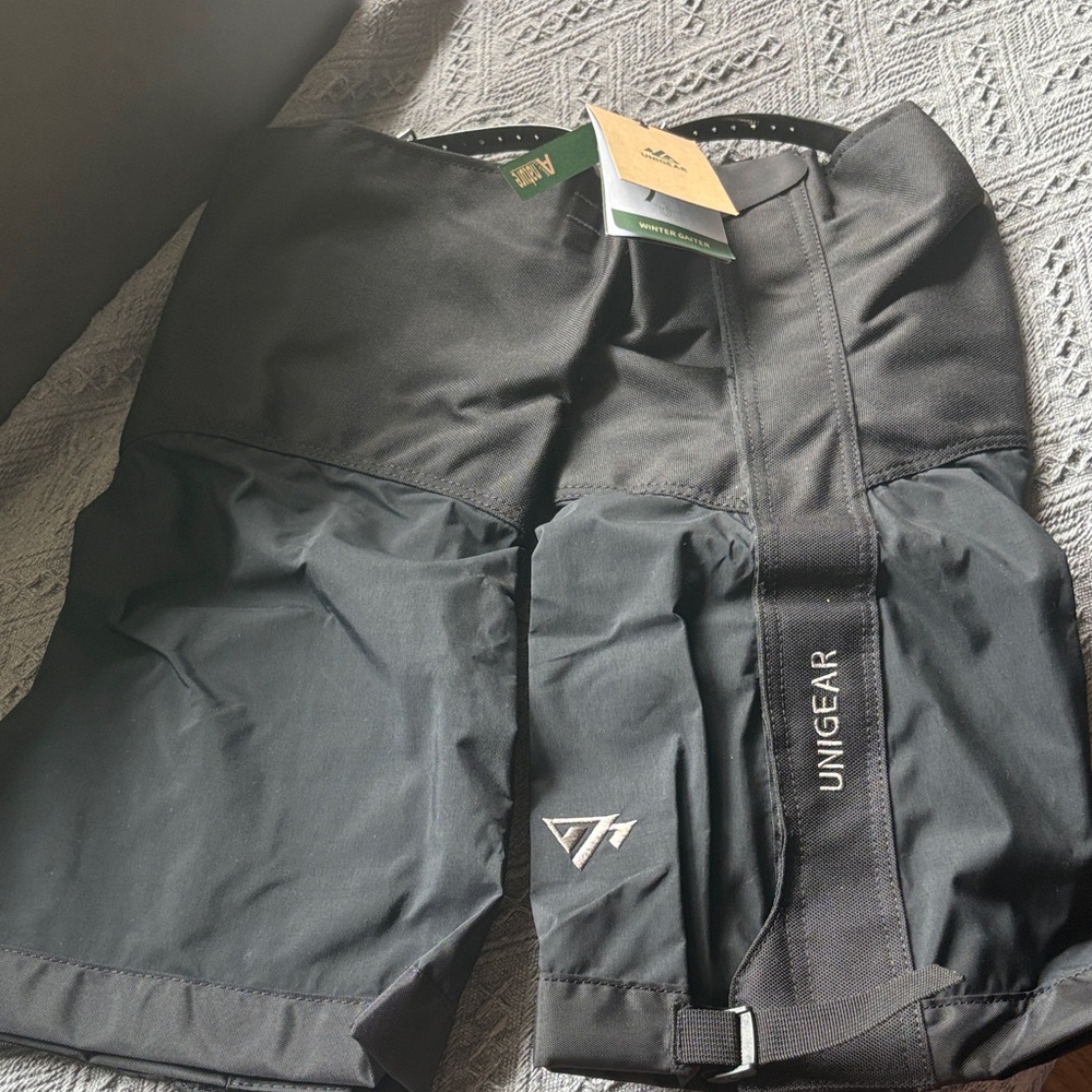 Unigear Black Winter Gaiter